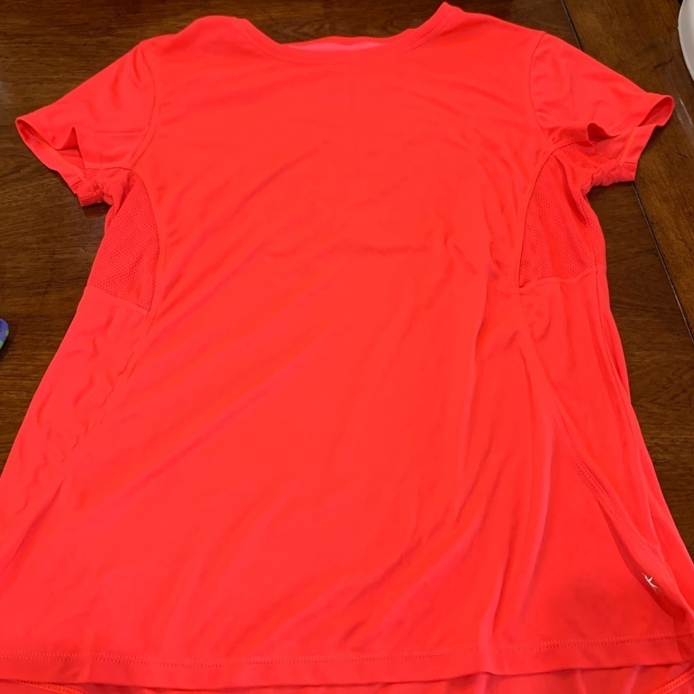 danskin now semi-fitted athletic shirt
